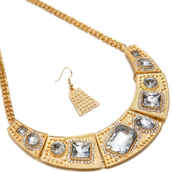 ⭐️Discount Shipping⭐️2X HP  Necklace & Earring Set - Picture 6 of 6